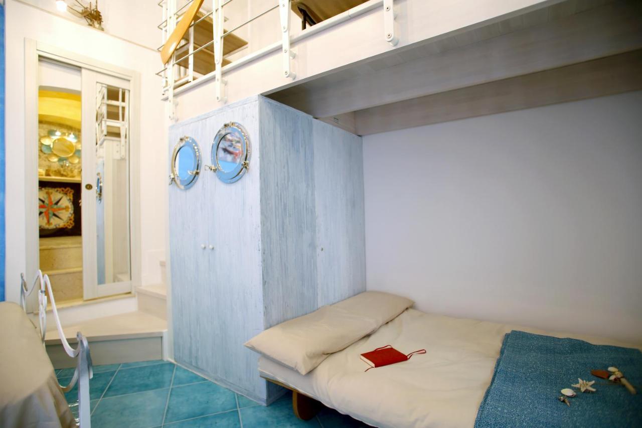 Piazzetta Petrone Apartments + Parking เวียสเต ภายนอก รูปภาพ