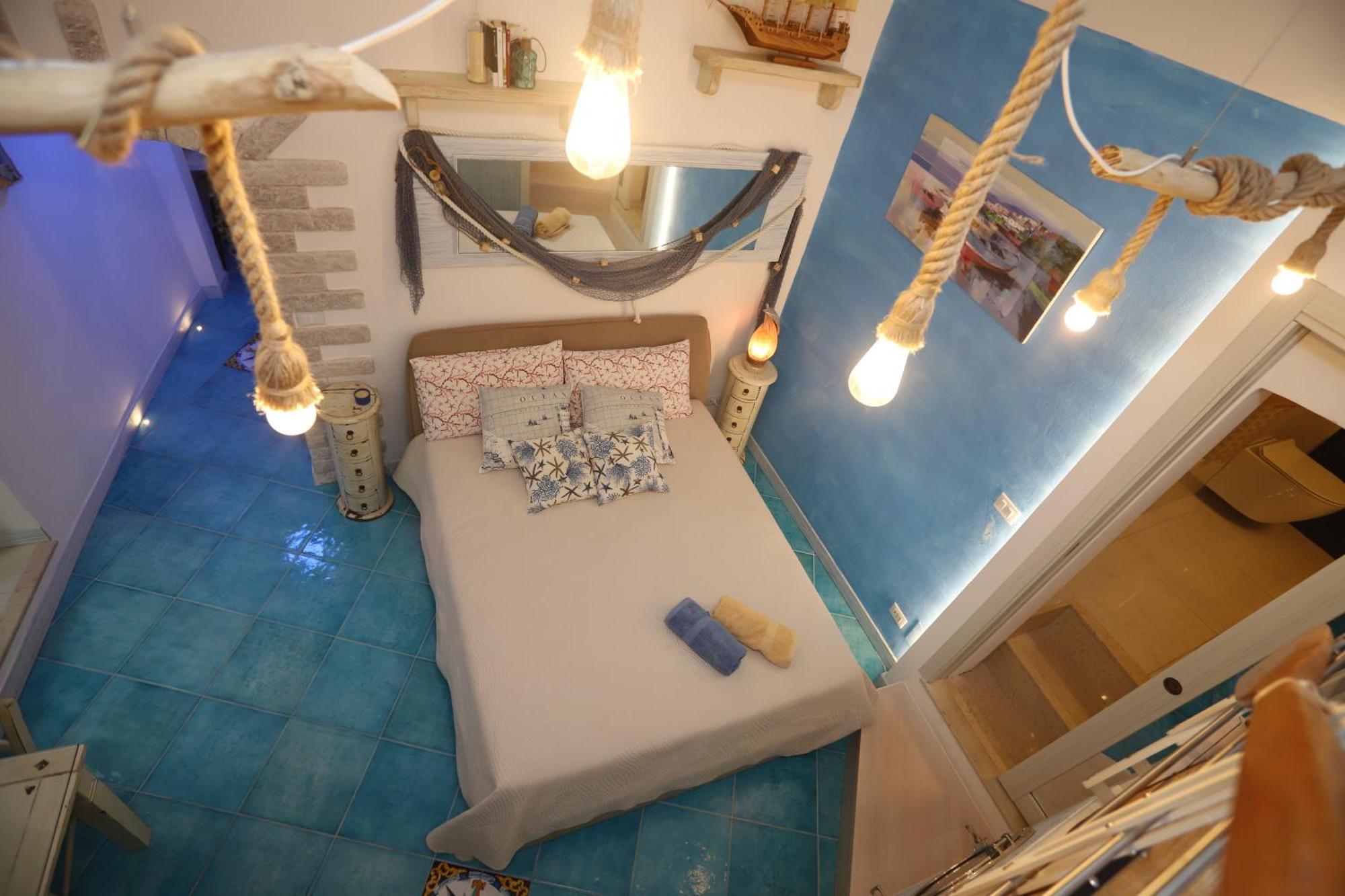 Piazzetta Petrone Apartments + Parking เวียสเต ภายนอก รูปภาพ